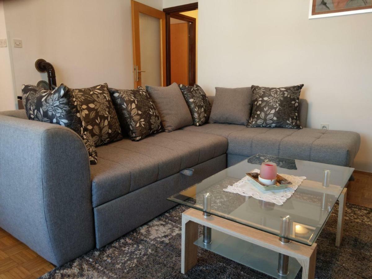 Apartment Koruna 1 พูลา ภายนอก รูปภาพ