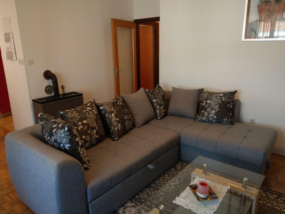 Apartment Koruna 1 พูลา ภายนอก รูปภาพ