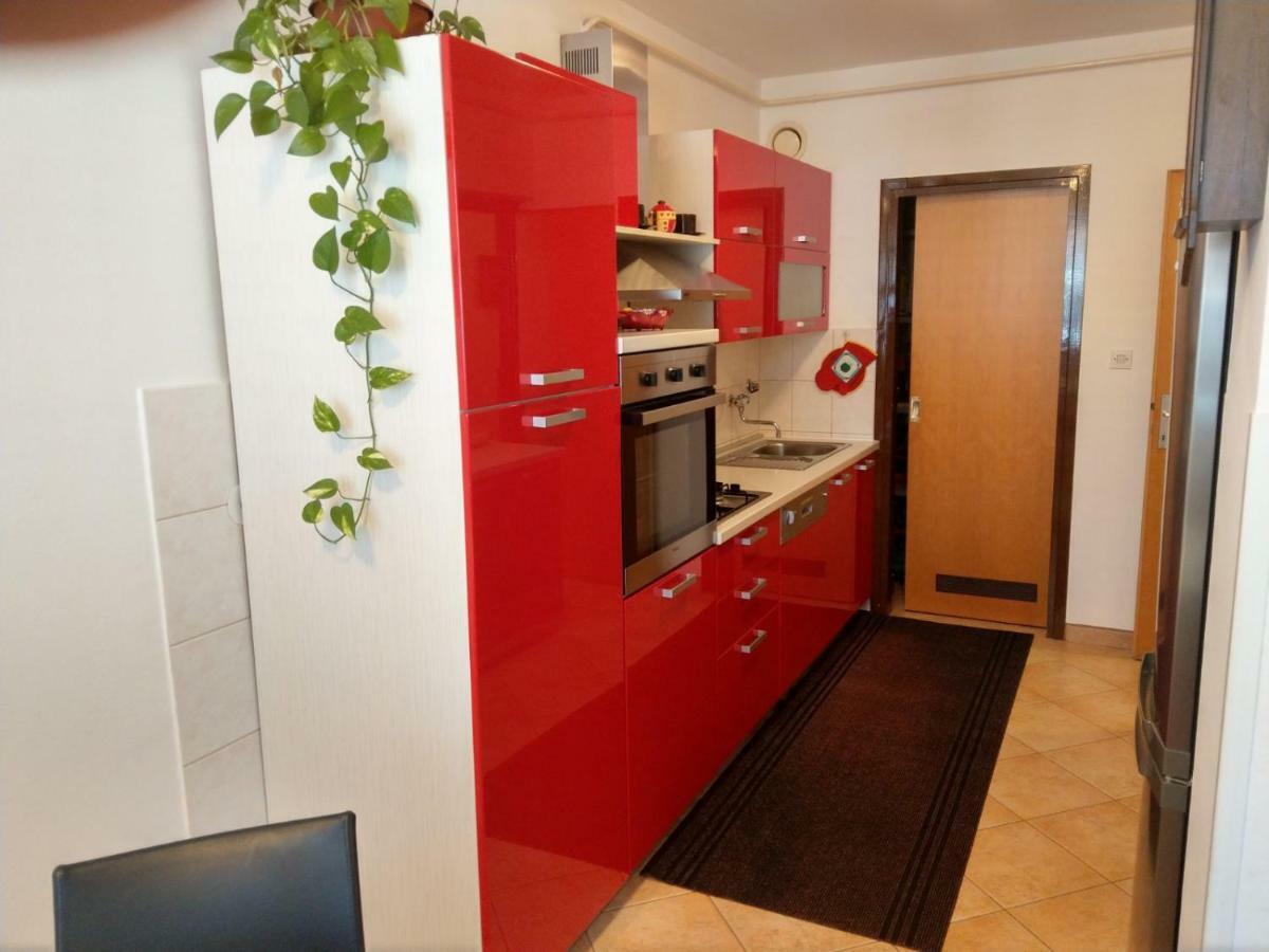 Apartment Koruna 1 พูลา ภายนอก รูปภาพ
